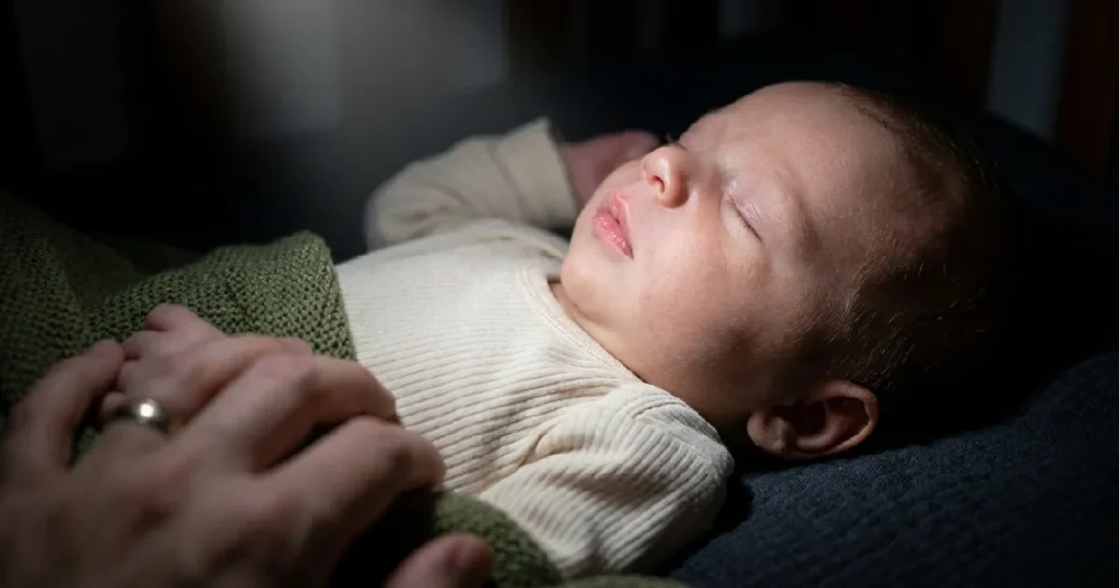 Checking-Newborn-Chest-Movement-Breathing